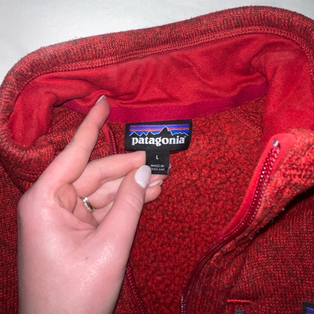 Red Patagonia Pullover